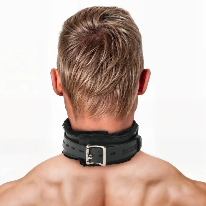Strict Leather Restraints Strict Leather Premium Fur Lined Locking Collar